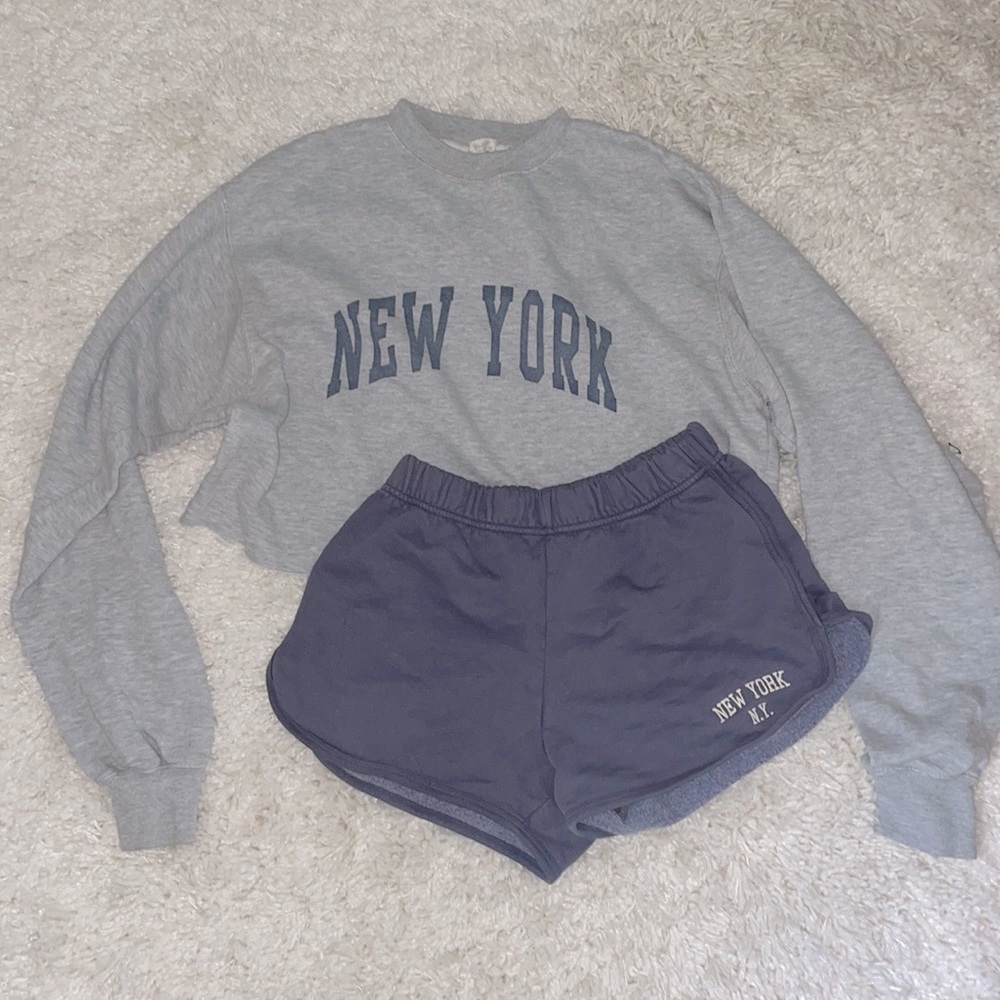 Brandy Melville “New York” set
